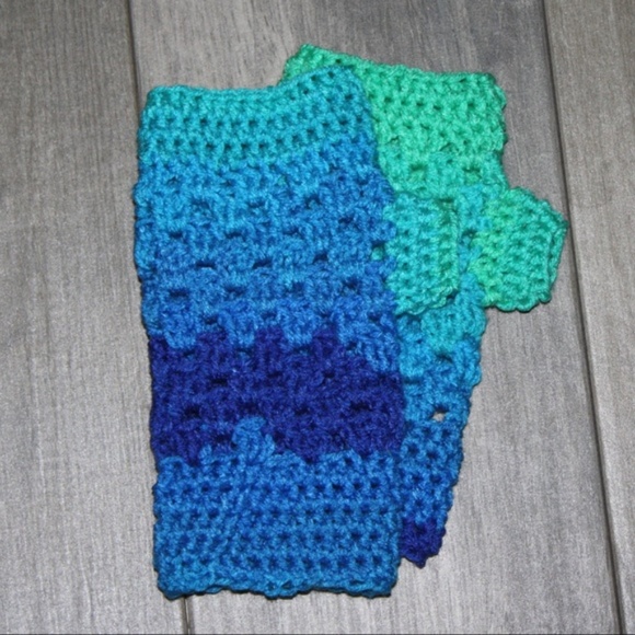 Crocheted beanie and fingerless mittens Med Adult - Picture 2 of 3